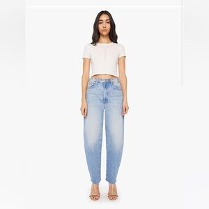 NWT MOTHER Superior The Fangirl Hover Fray Mid-Rise Tapered Jeans, 27